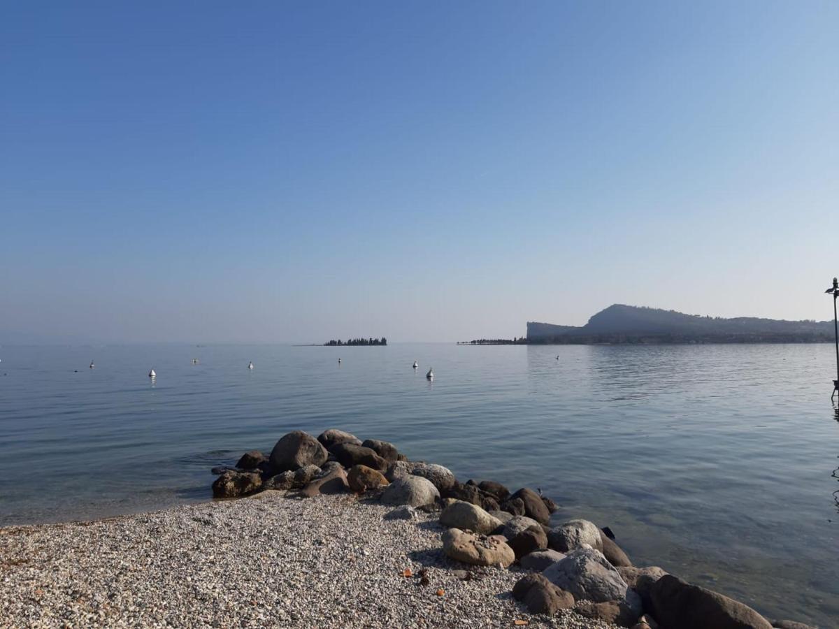Casa Vacanze Gardiolina San Felice del Benaco Eksteriør bilde