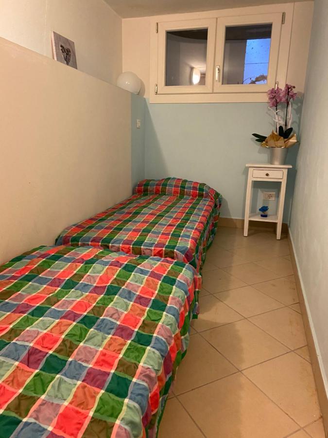 Casa Vacanze Gardiolina San Felice del Benaco Eksteriør bilde