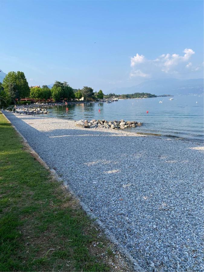 Casa Vacanze Gardiolina San Felice del Benaco Eksteriør bilde